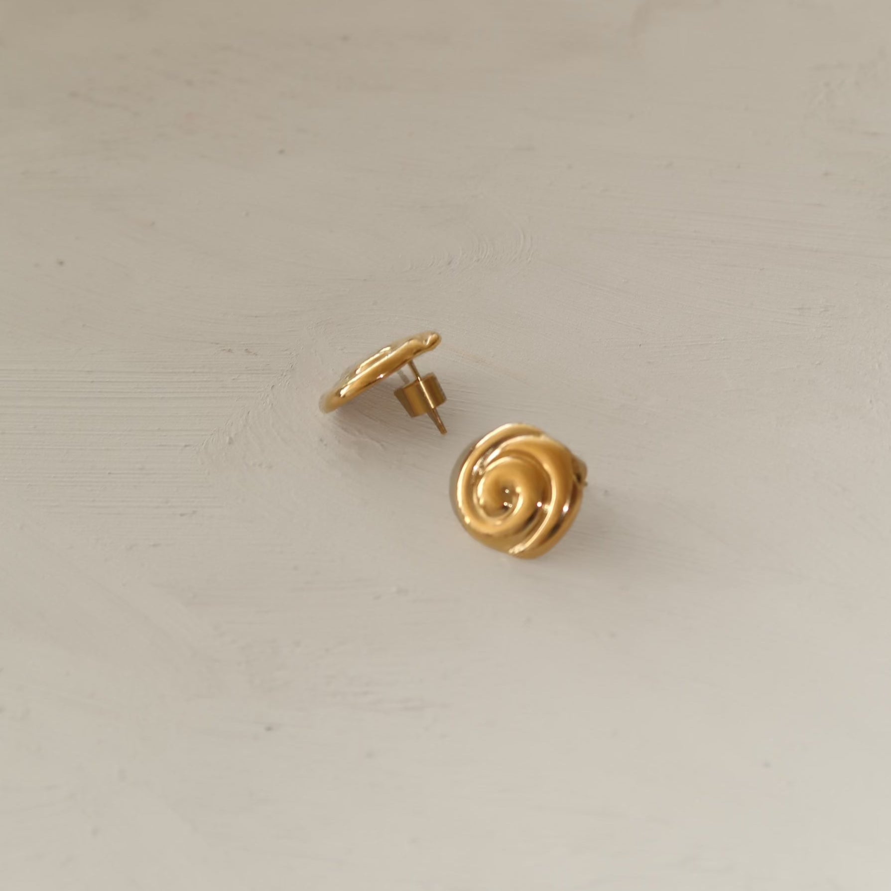 Mini Billow Earrings