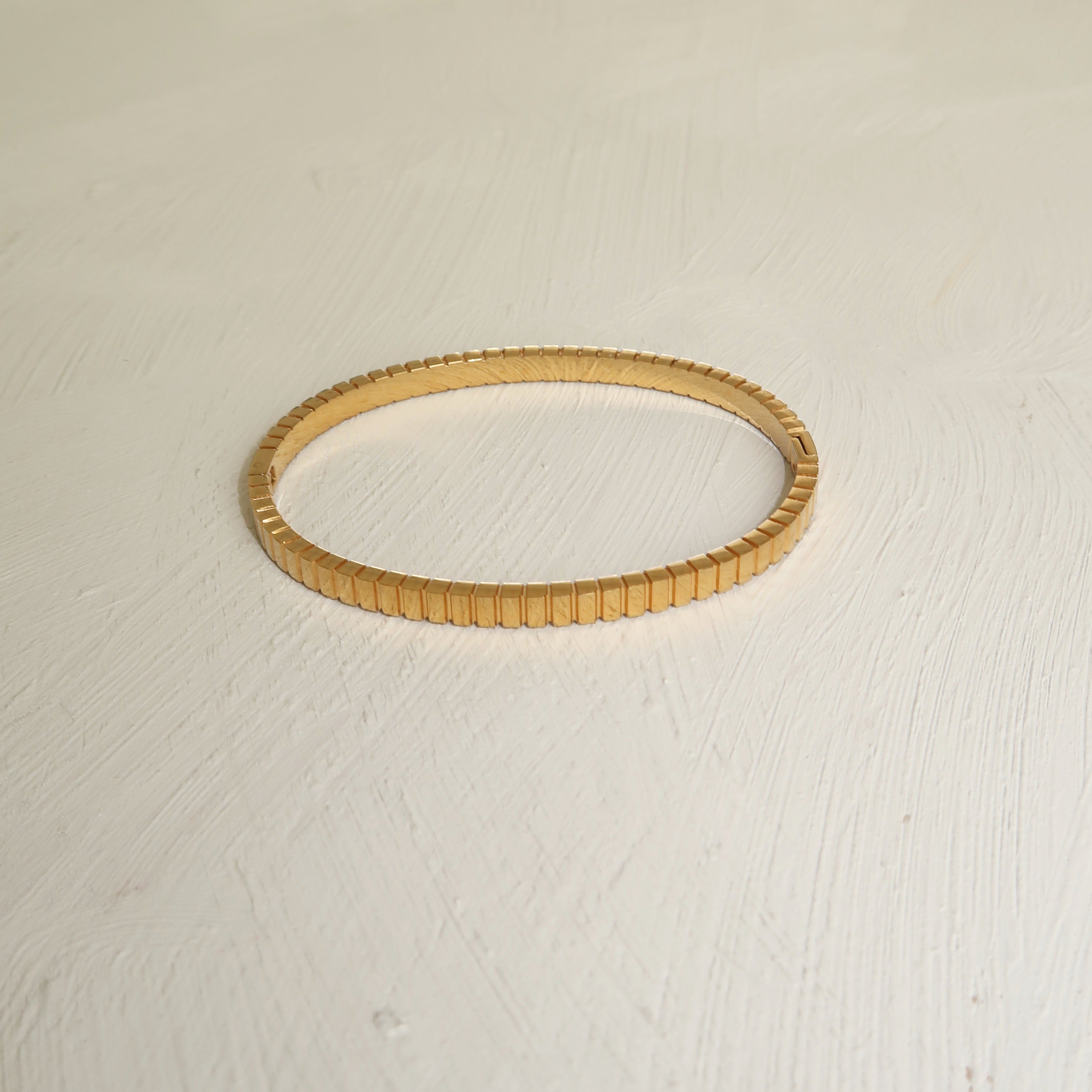 Ribbed Bangle