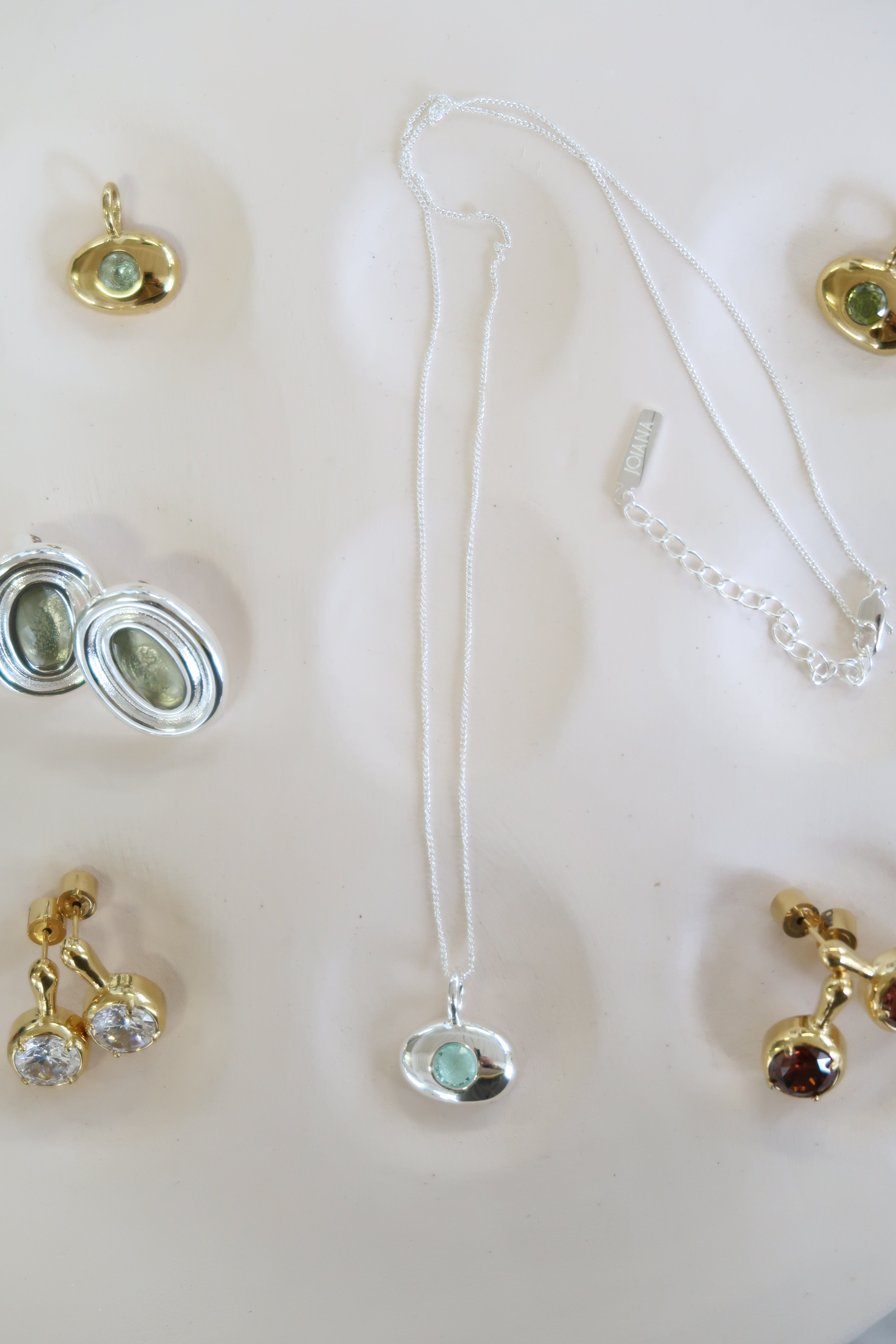 Zirconia Bean Charm