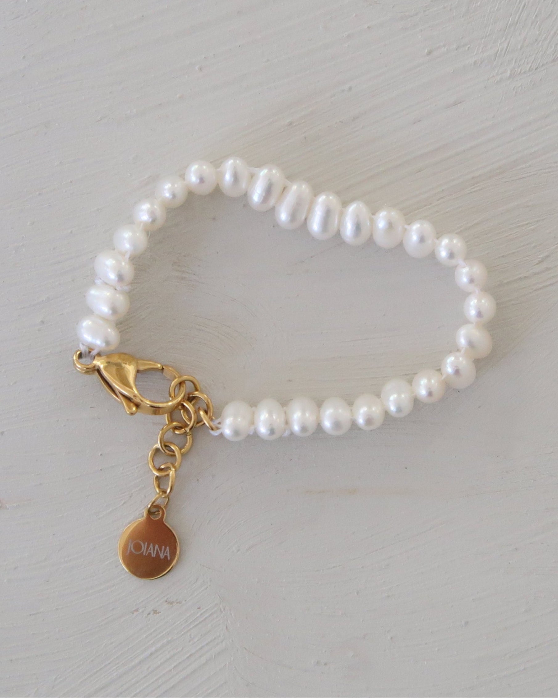 Pebble Pearl Bracelet