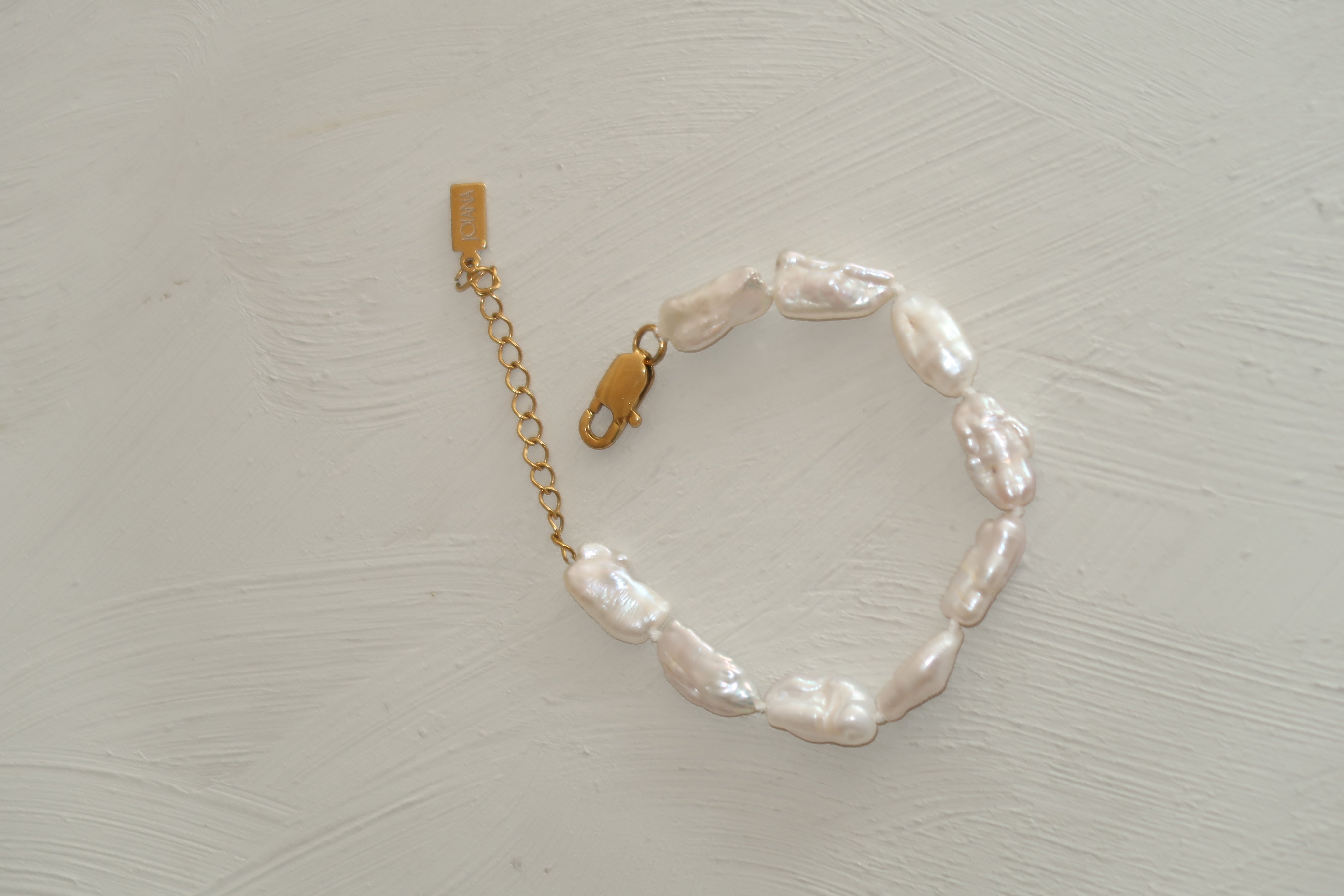 Biwa Pearl Bracelet