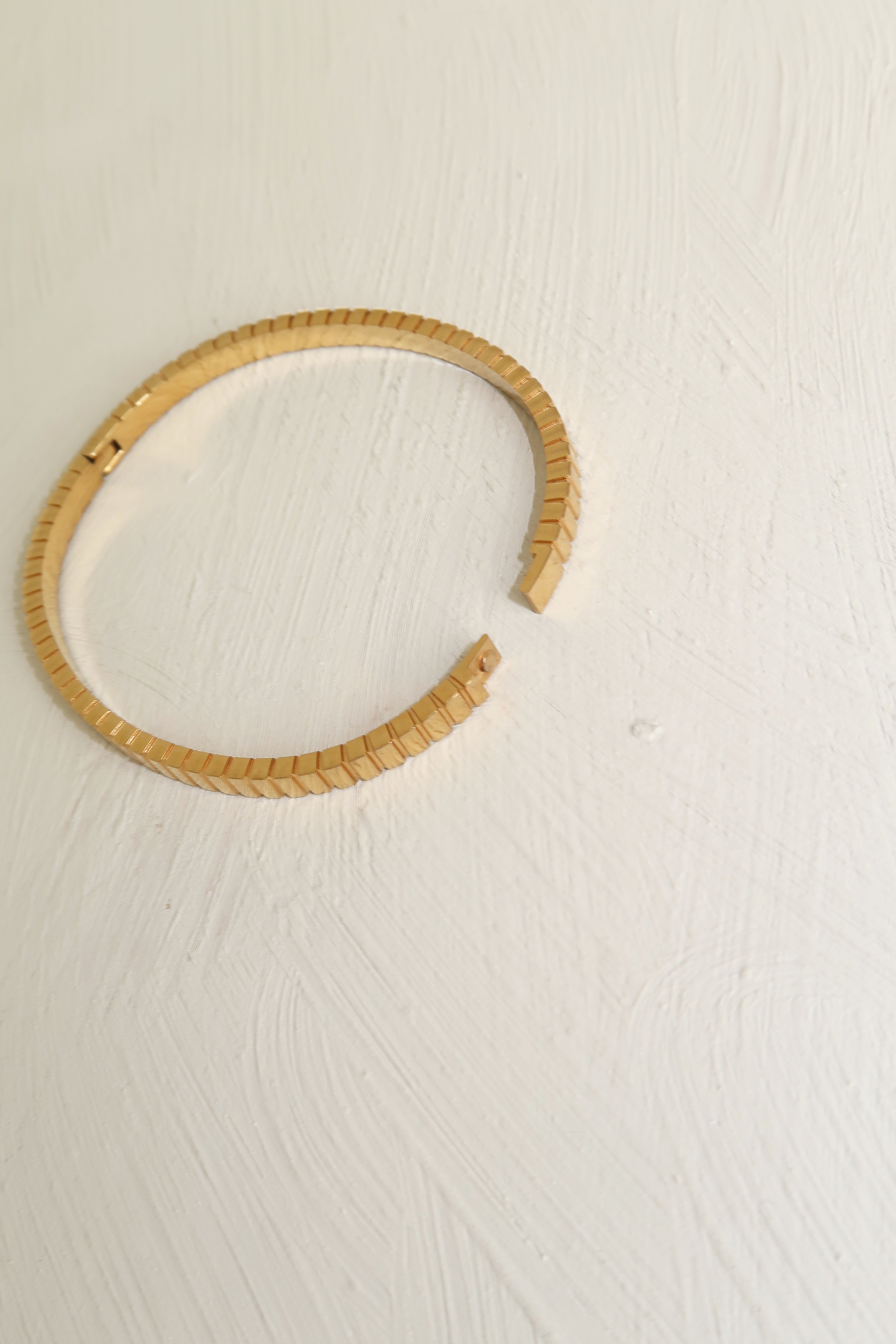 Ribbed Bangle